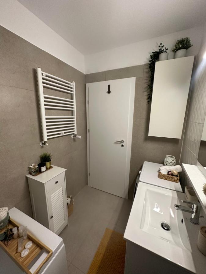 Boutique Apartment Bucharest Exterior photo